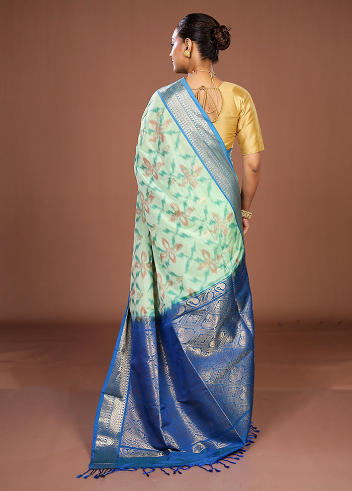Green Kanjivaram Silk Saree With Blouse Piece