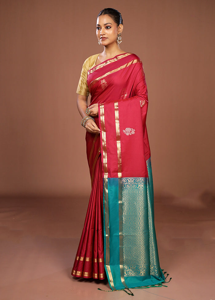 Red Kanjivaram Silk Saree With Blouse Piece