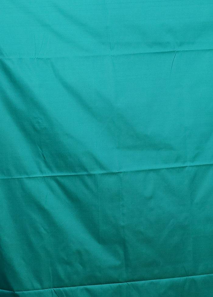 Green Kanjivaram Silk Saree With Blouse Piece