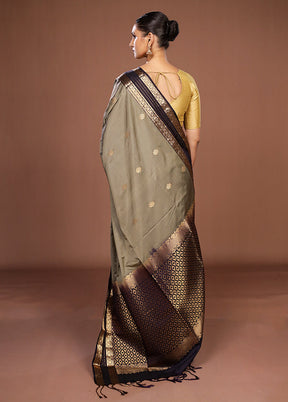 Green Kanjivaram Silk Saree With Blouse Piece