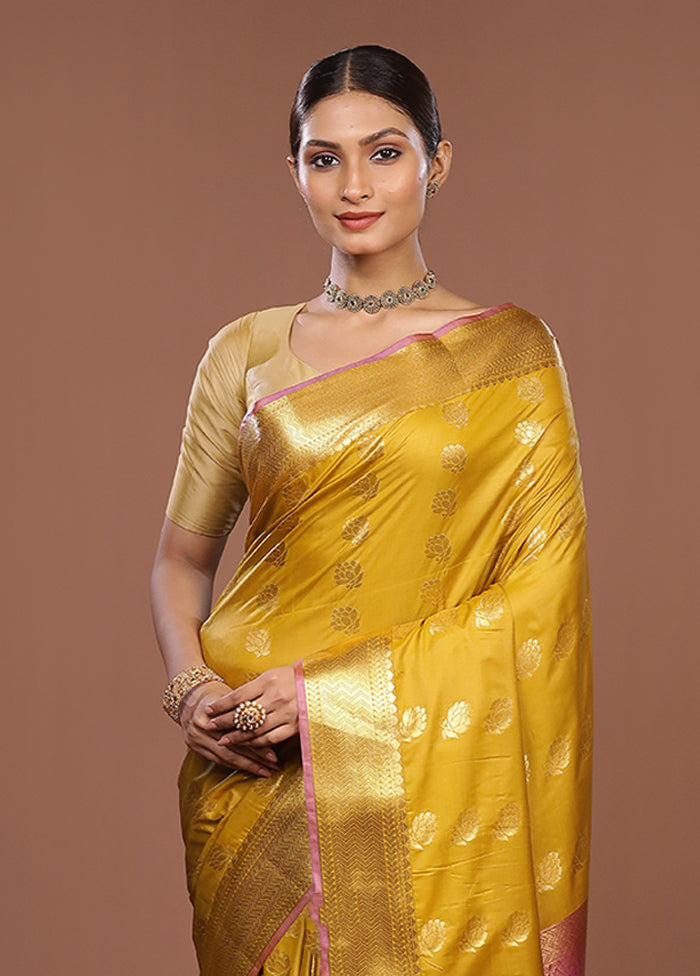 Green Kanjivaram Silk Saree With Blouse Piece