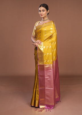 Green Kanjivaram Silk Saree With Blouse Piece