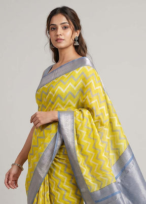 Yellow Pure Cotton Saree With Blouse Piece
