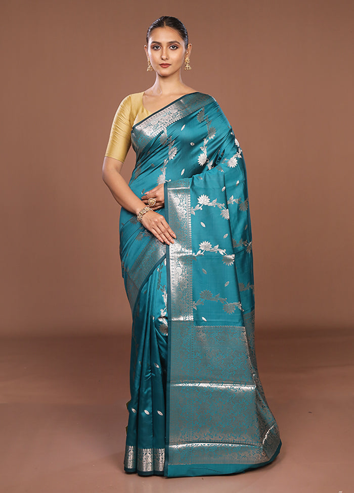 Green Dupion Silk Saree With Blouse Piece
