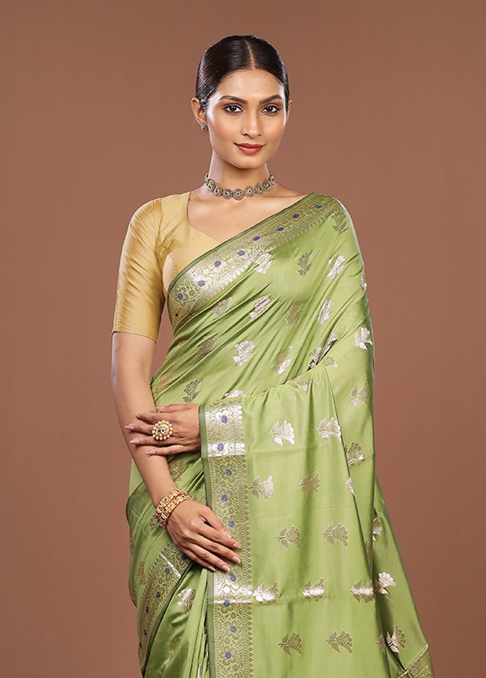 Green Dupion Silk Saree With Blouse Piece