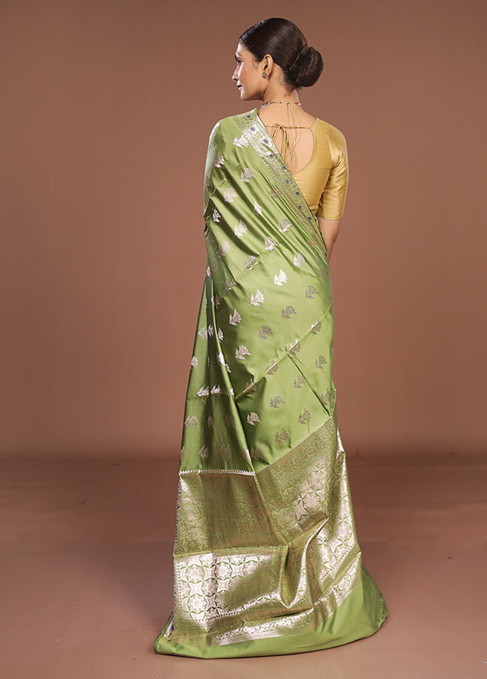 Green Dupion Silk Saree With Blouse Piece