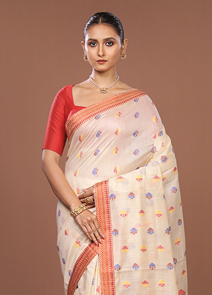 Cream Assam Silk Saree With Blouse Piece