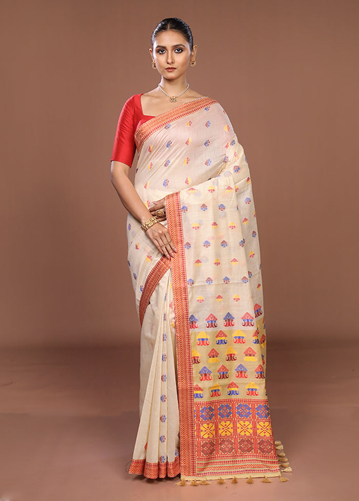Cream Assam Silk Saree With Blouse Piece