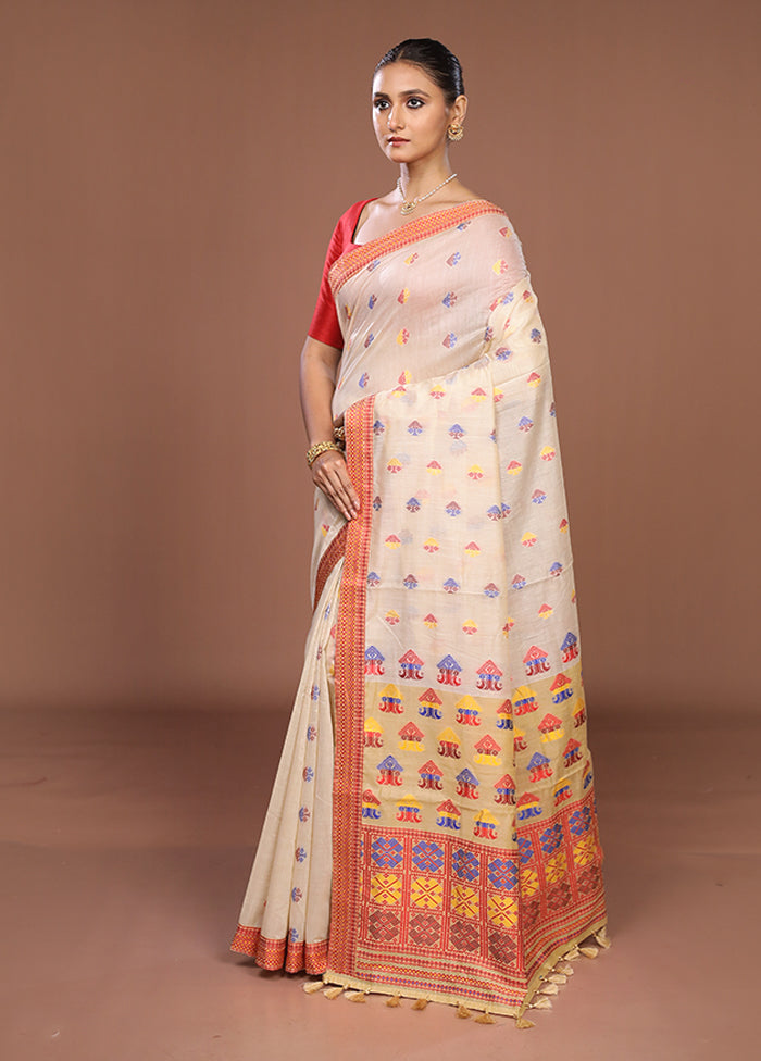 Cream Assam Silk Saree With Blouse Piece