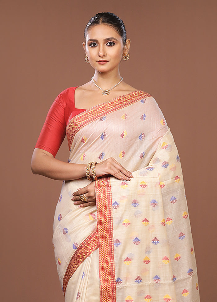 Cream Assam Silk Saree With Blouse Piece