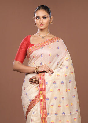 Cream Assam Silk Saree With Blouse Piece