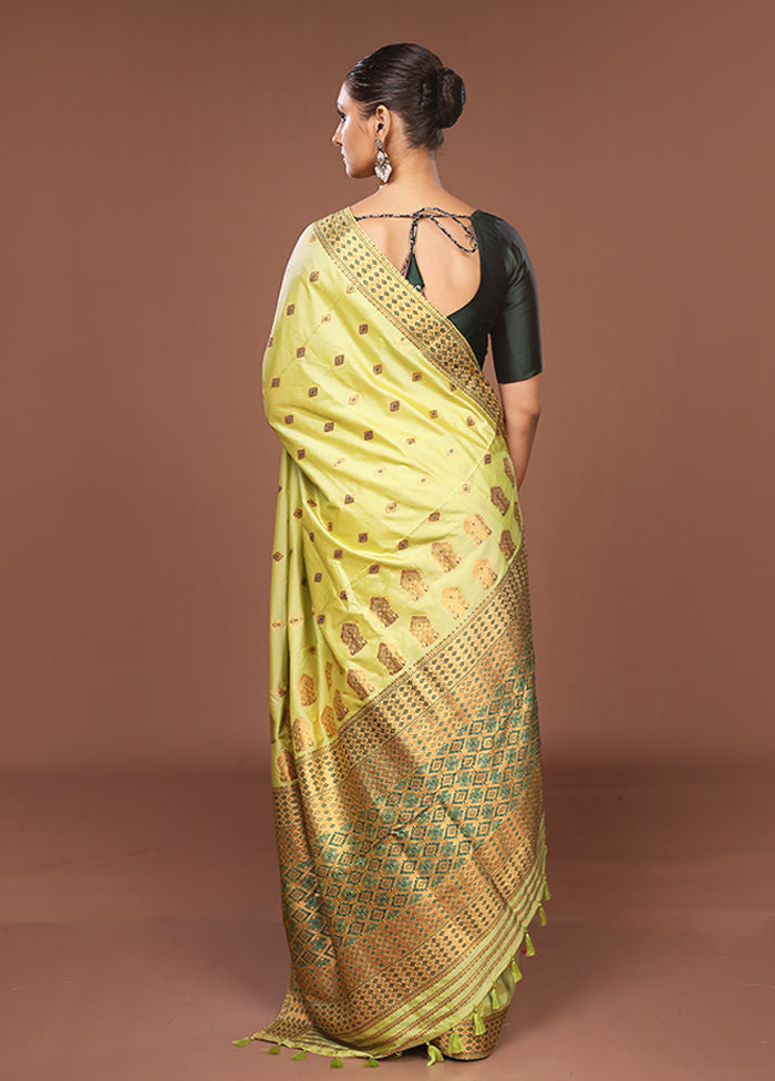 Green Assam Silk Saree With Blouse Piece