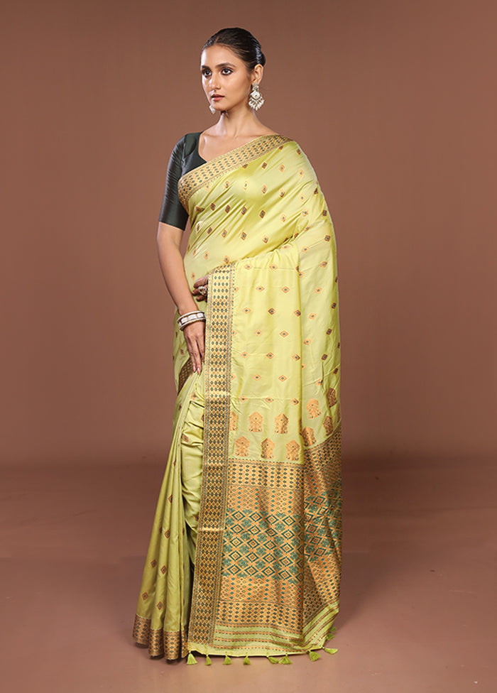 Green Assam Silk Saree With Blouse Piece