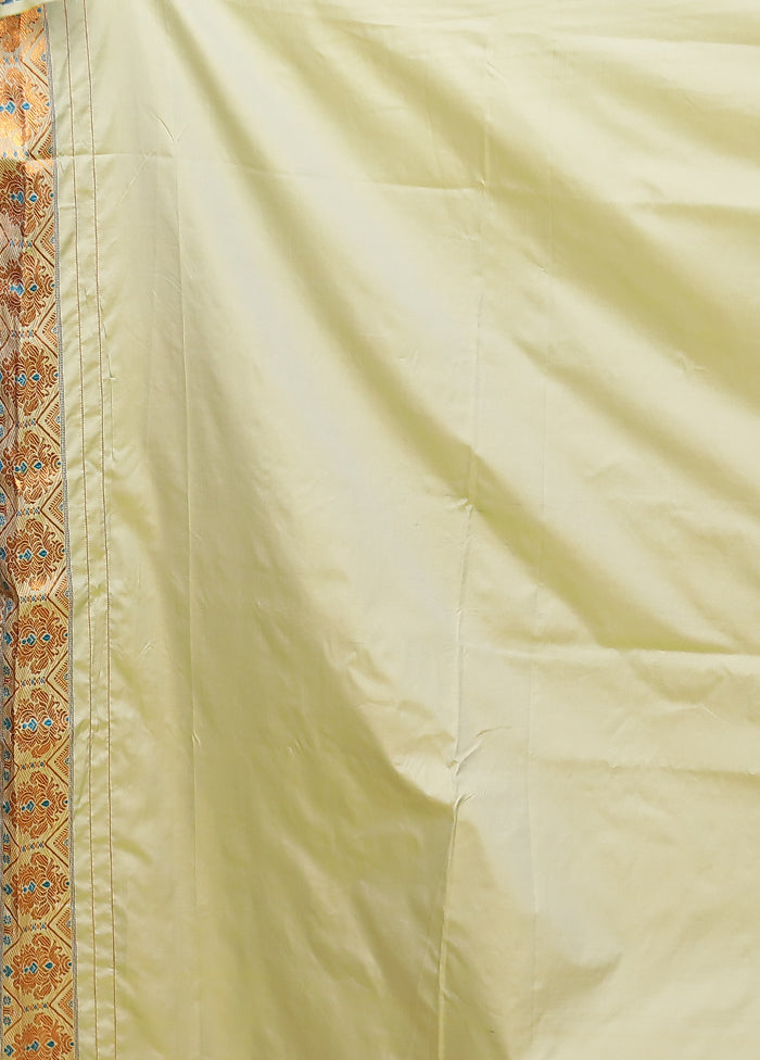 Green Assam Silk Saree With Blouse Piece
