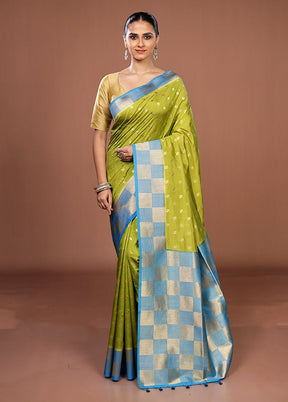 Green Dupion Silk Saree With Blouse Piece