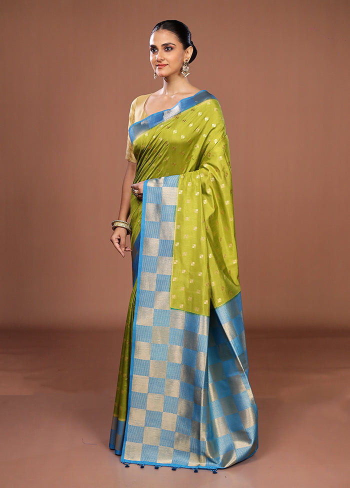 Green Dupion Silk Saree With Blouse Piece