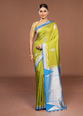 Green Dupion Silk Saree With Blouse Piece
