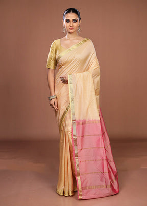 Cream Kanjivaram Silk Saree With Blouse Piece