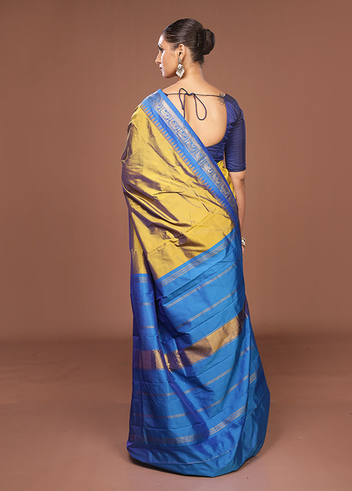 Green Kanjivaram Silk Saree With Blouse Piece
