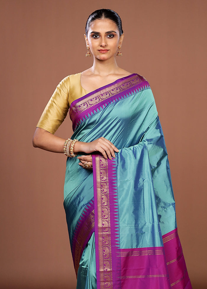 Green Kanjivaram Silk Saree With Blouse Piece