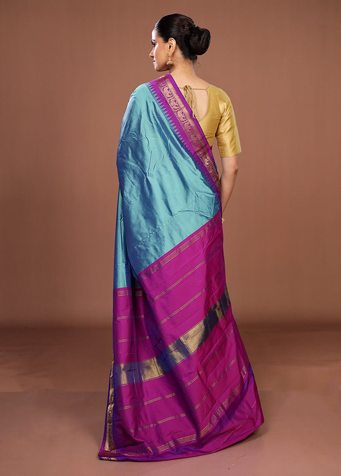 Green Kanjivaram Silk Saree With Blouse Piece