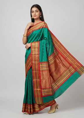 Green Kanjivaram Silk Saree With Blouse Piece