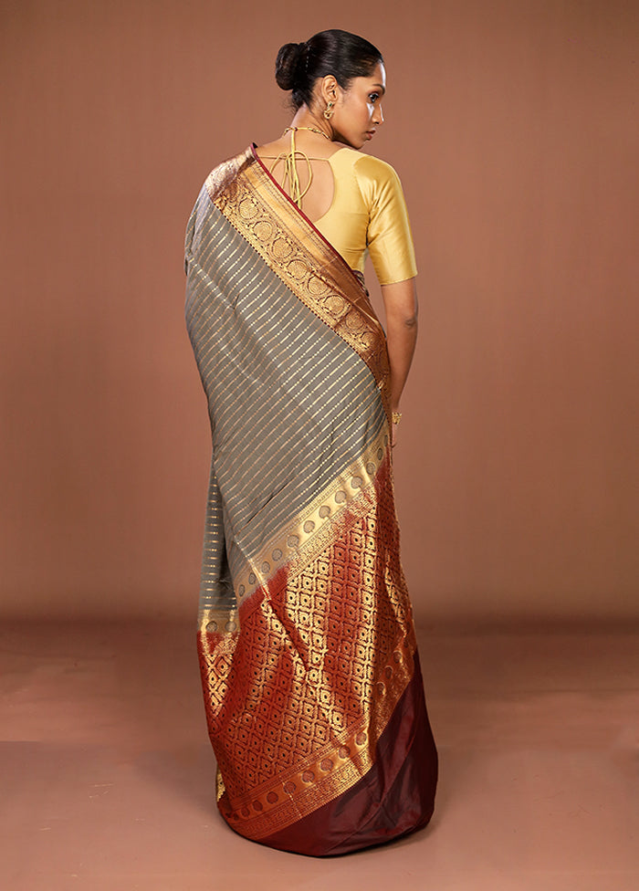 Grey Handloom Kanjivaram Pure Silk Saree With Blouse Piece