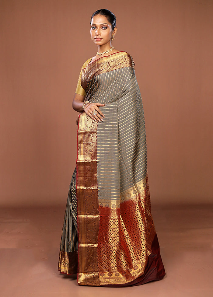 Grey Handloom Kanjivaram Pure Silk Saree With Blouse Piece