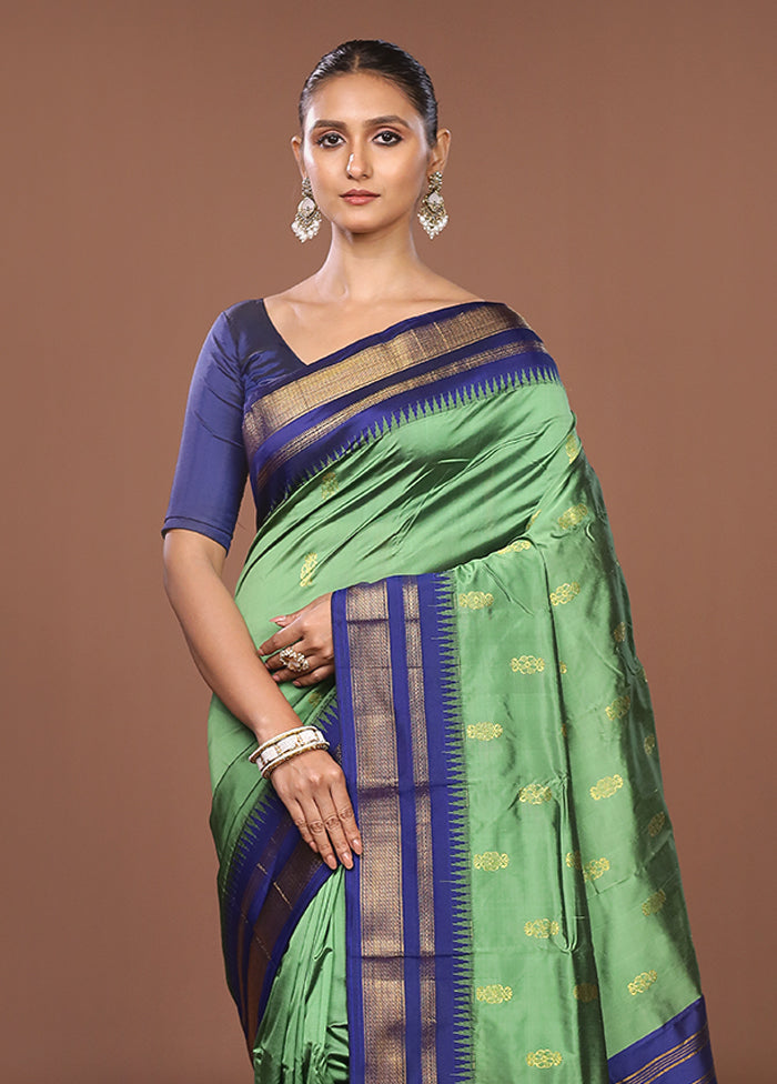 Green Kanjivaram Silk Saree With Blouse Piece
