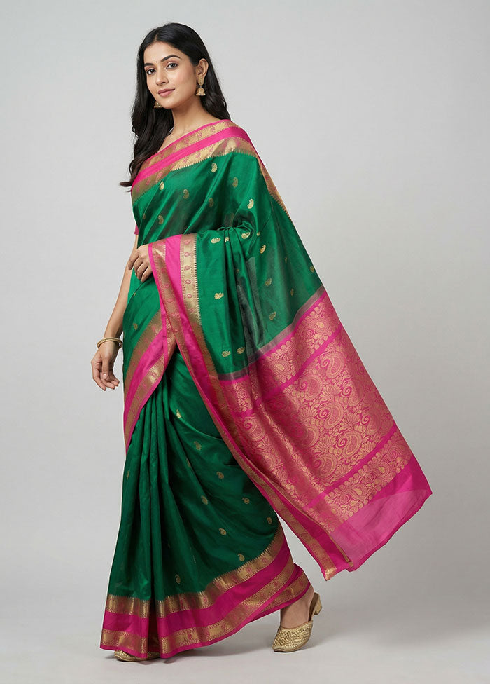 Green Handloom Kanjivaram Pure Silk Saree With Blouse Piece