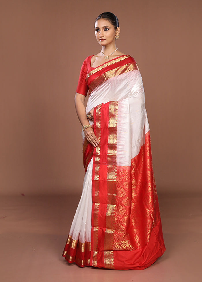 White Handloom Kanjivaram Pure Silk Saree With Blouse Piece