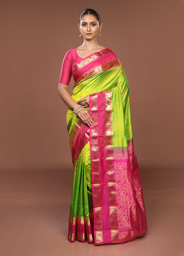 Green Handloom Kanjivaram Pure Silk Saree With Blouse Piece