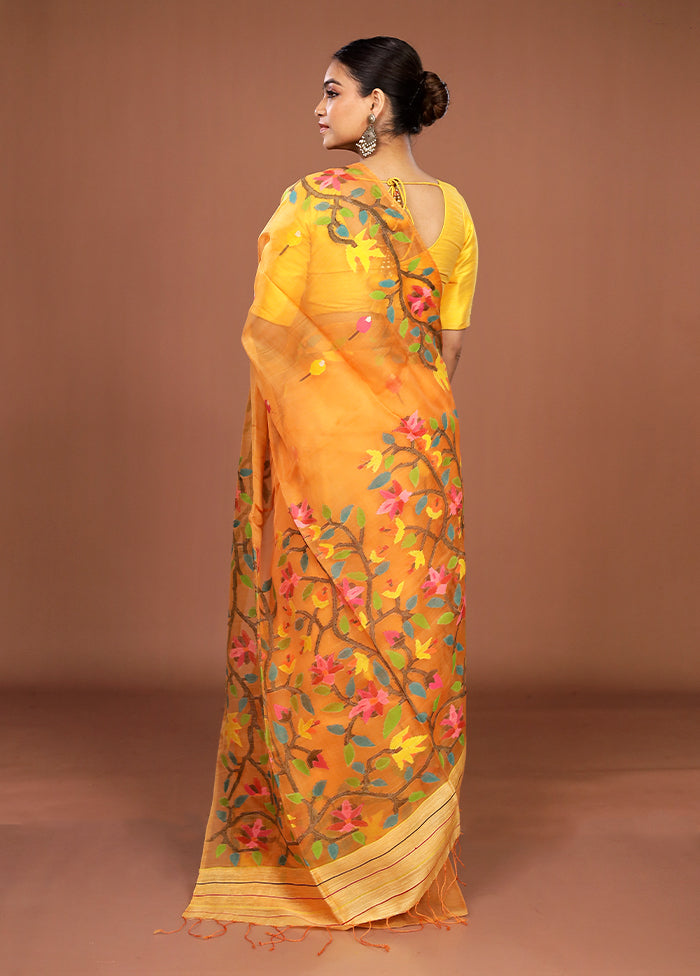 Yellow Handloom Matka Pure Silk Saree With Blouse Piece