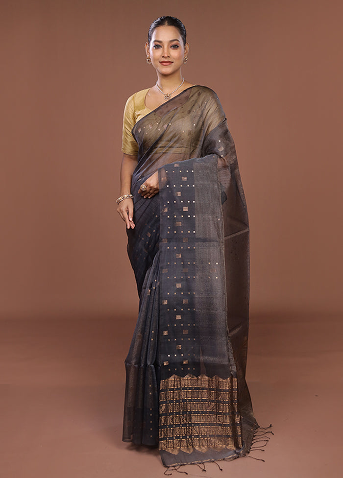 Grey Handloom Matka Pure Silk Saree With Blouse Piece