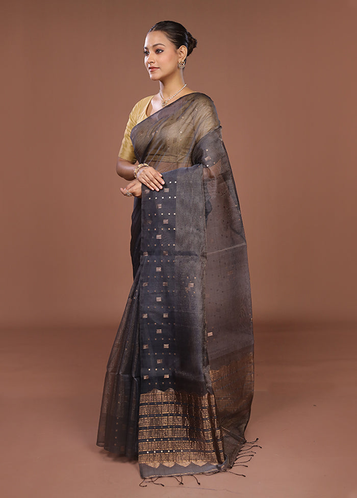 Grey Handloom Matka Pure Silk Saree With Blouse Piece