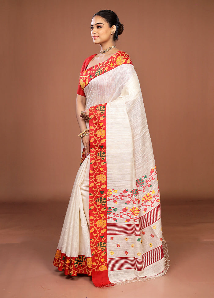 White Handloom Matka Pure Silk Saree With Blouse Piece