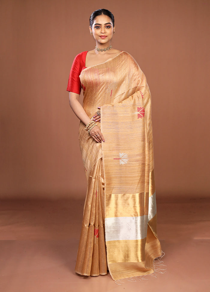 Cream Handloom Matka Pure Silk Saree With Blouse Piece