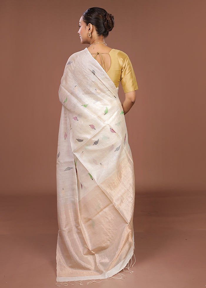 Cream Handloom Tussar Pure Silk Saree With Blouse Piece