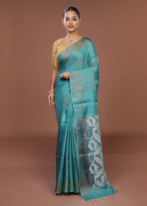 Green Handloom Matka Pure Silk Saree With Blouse Piece
