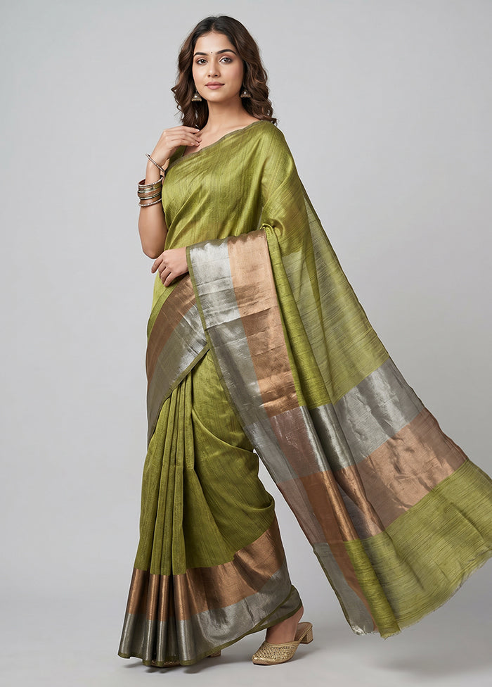 Green Handloom Matka Pure Silk Saree With Blouse Piece