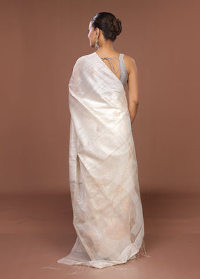 White Handloom Matka Pure Silk Saree With Blouse Piece