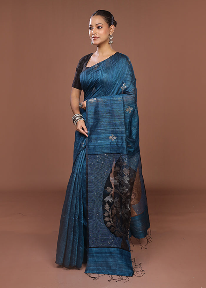 Blue Handloom Matka Pure Silk Saree With Blouse Piece