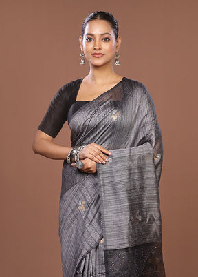 Grey Handloom Matka Pure Silk Saree With Blouse Piece