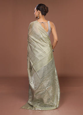 Green Handloom Matka Pure Silk Saree With Blouse Piece