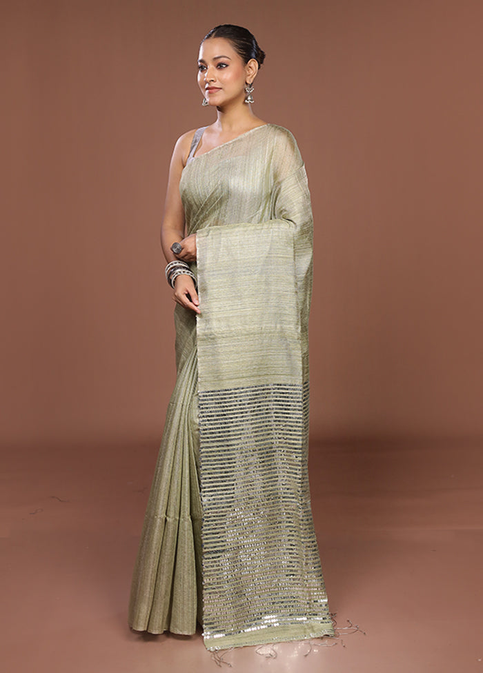 Green Handloom Matka Pure Silk Saree With Blouse Piece