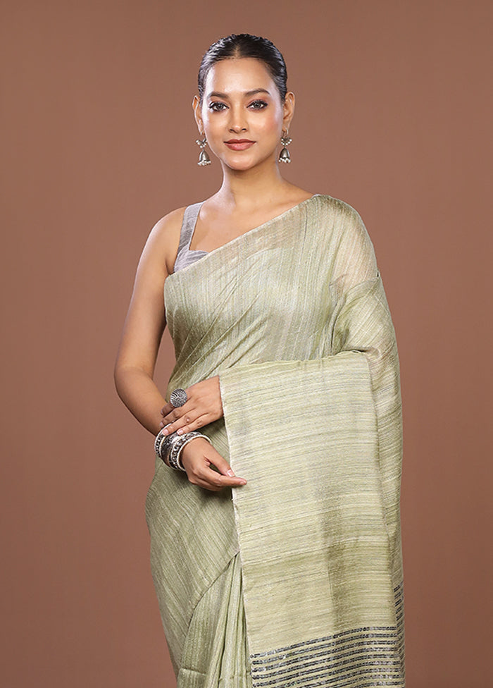 Green Handloom Matka Pure Silk Saree With Blouse Piece