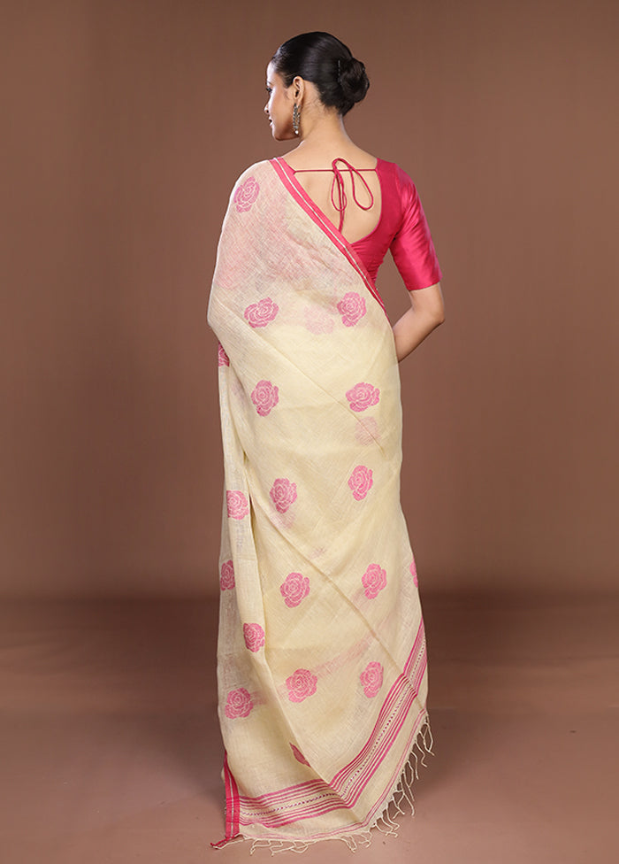 Cream Matka Silk Saree With Blouse Piece