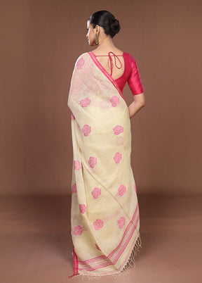 Cream Matka Silk Saree With Blouse Piece