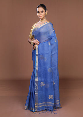 Blue Matka Silk Saree With Blouse Piece