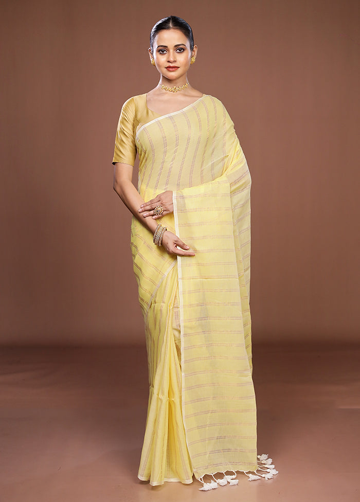 Cream Matka Silk Saree With Blouse Piece
